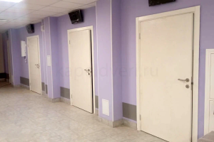 Белые двери в г. Красноярске